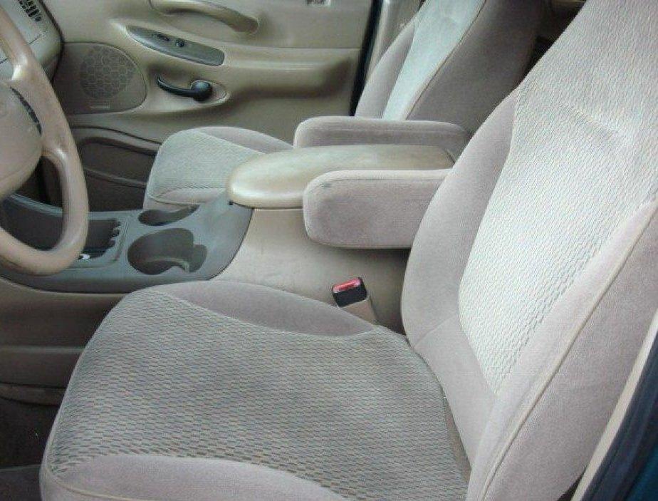 19972000 Ford Expedition High Back Captain Chairs with 1 Armrest Per